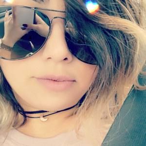 Meet your Posher, Lilian